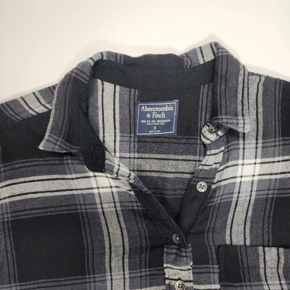 Abercrombie & Fitch Plaid Flannel‎ Shirt Gray Black Button S